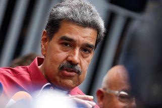 Venezuelský prezident Maduro byl i manželkou zadržen a deportován ze země - Novinky